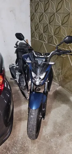 Cb300f muito nova 2025