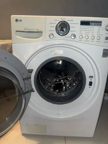 Máquina de lavar - Lava e seca LG inverter