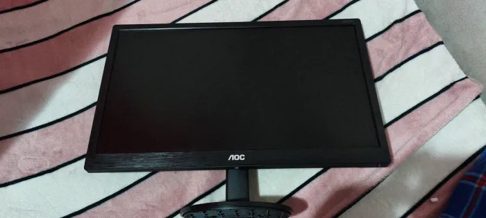 Monitor AOC