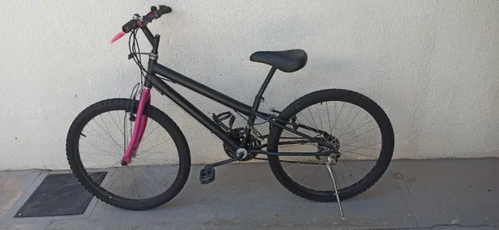 BICICLETA JUVENIL ARO 24 - PRONTA PARA USAR