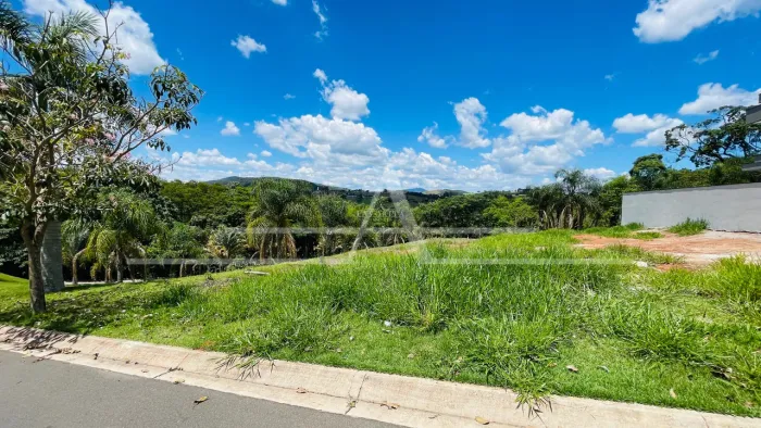 CONDOMÍNIO RESIDENCIAL SAN VITALE - Lote fundo para área verde