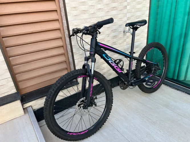 Bicicleta Oggi Hacker Aro 24