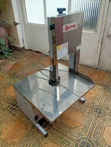 Serra Fita Bancada Botini B152 Para Ossos e Carne Inox 1/3 CV