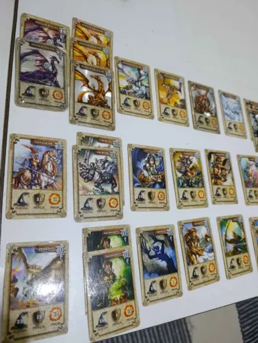 Coleção Dracomania (43 cartas) - Elma Chips