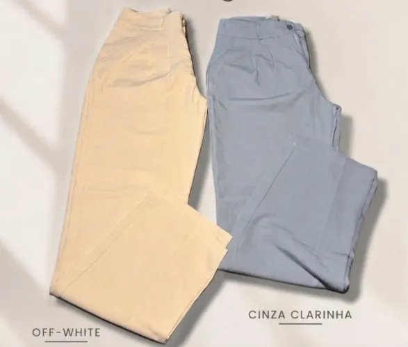 2 calça tamanho P bege e azul bebê
