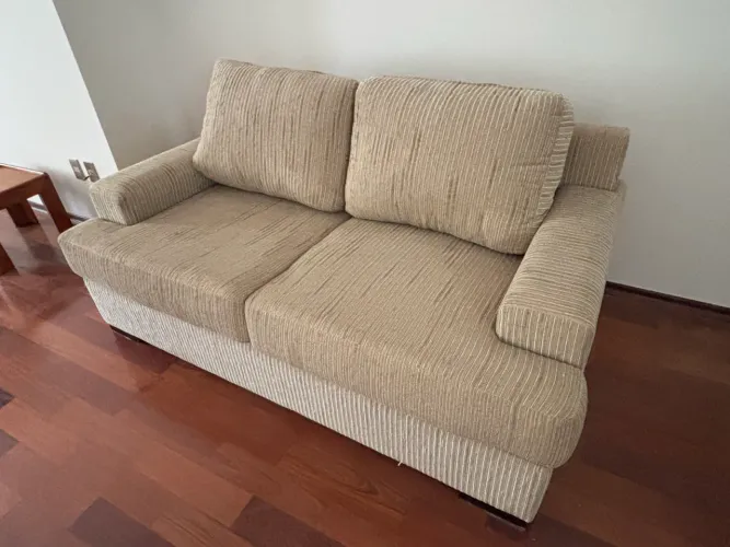 Sofá de 2 Lugares - Conforto e Qualidade