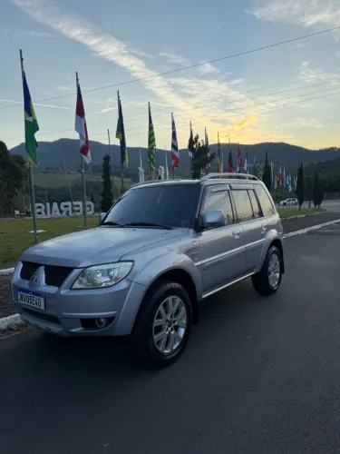Mitsubishi Pajero TR4 2.0/ 2.0 Flex 16V 4X4 Mec. 2011