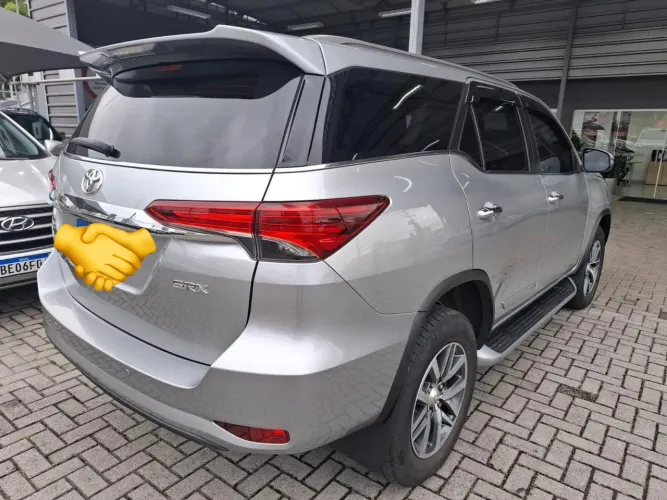 Toyota Hilux SW4 SRX 4X4 2.8 TDI 16V Dies. Aut. 2020