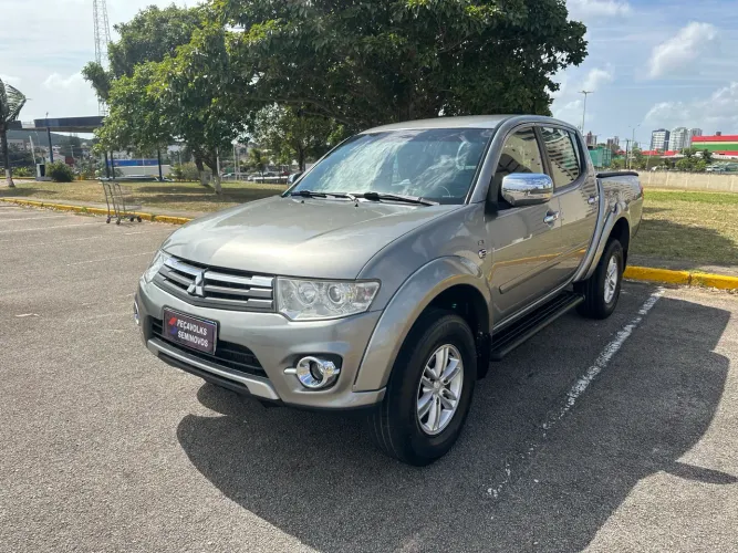 Mitsubishi L200 Triton HPE 3.2 CD TB Int.diesel AUT 2015
