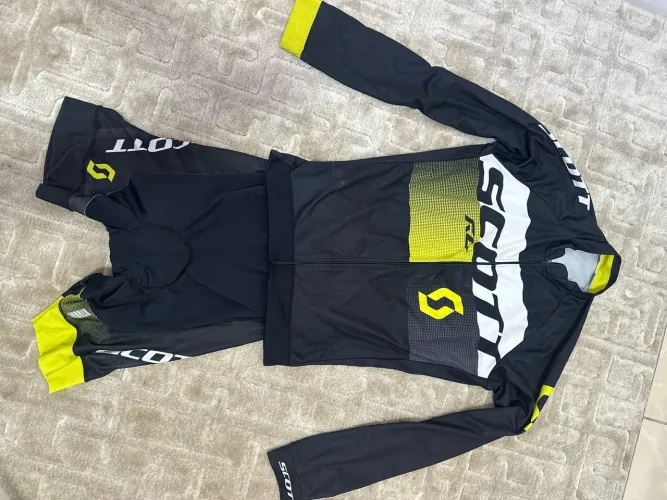 Conjunto ciclismo scott rc GG