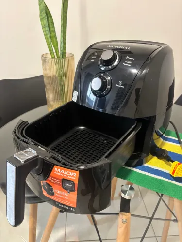 Fritadeira Elétrica Mondial Air Fry 4L NOVA