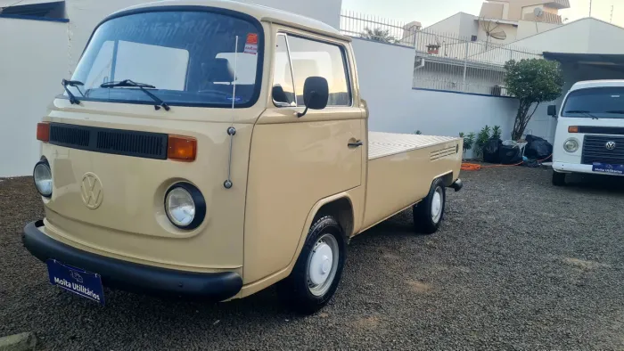 Volkswagen Kombi Pick-up (álcool) 1988