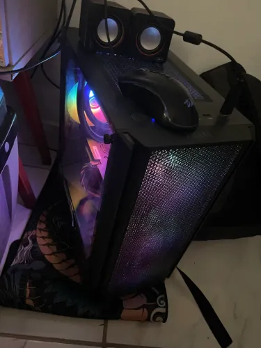 Pc gamer semi novo