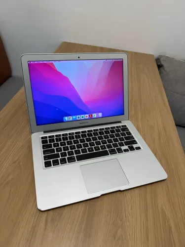 MacBook Air 13" 2017 · Bateria trocada