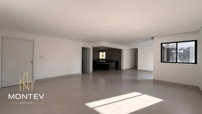 Apartamento à venda, 4 quartos, 2 suítes, 3 vagas, Centro - Divinópolis/MG