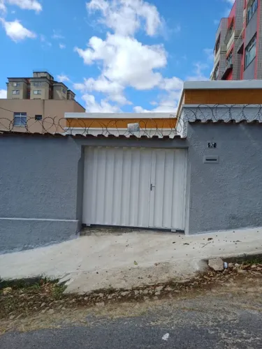 Casa: Rua Cruz Alta, Nº 97 Bairro João Pinheiro