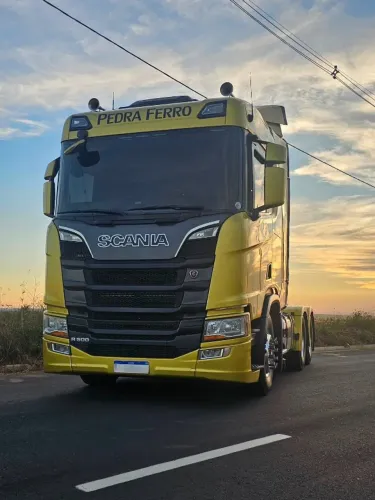 Caminhão Scania R500 6x2 Retarder - Motor Novo