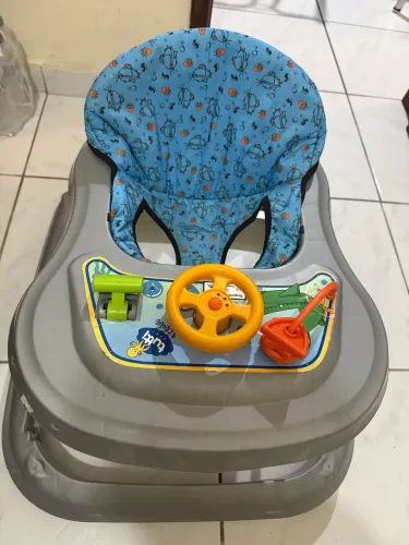 Andador de bebê