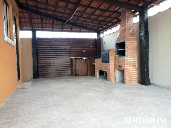 Casa Plana com ampla garagem e área gourmet no bela vista em Penedo-RJ