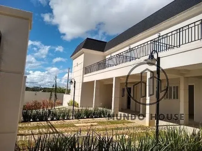 Charmoso Sobrado à Venda em Sorocaba