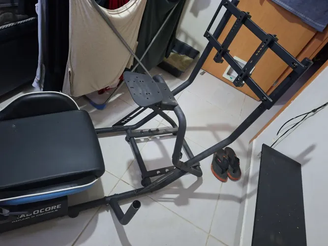 Cockpit PradoCore para monitor e volante e câmbio 