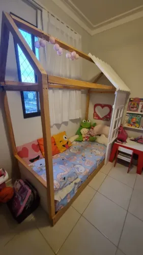 Cama montessoriana 