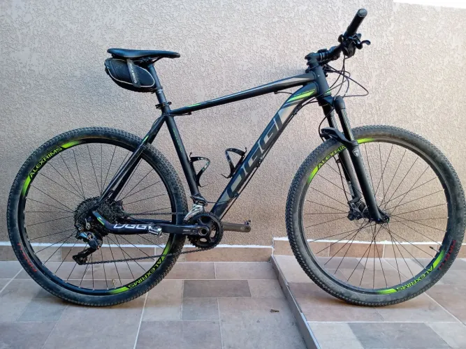 Bicicleta Oggi 7.4