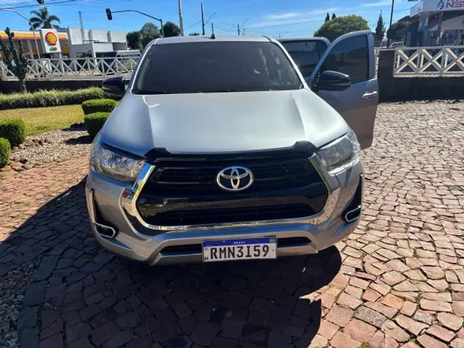 Toyota Hilux CD 4X4 2.8 Diesel Mec. 2021