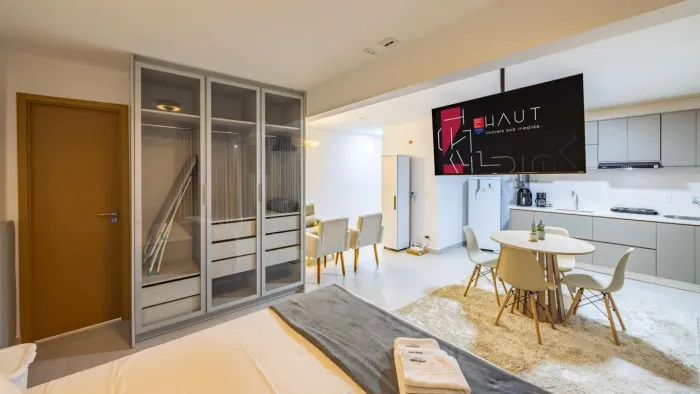 Studio à venda e para aluguel no Opus Gyro Vaca Brava com 44 m²