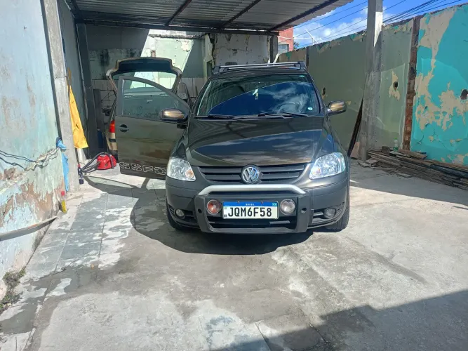 Volkswagen Crossfox 1.6 MI Total Flex 8V 5P 2006
