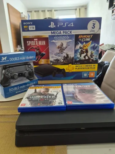 Playstation 4 - 1TB + Controle Lacrado