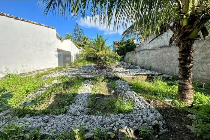 À venda terreno de 320 m² no bairro Tucuns, em Armação dos Búzios