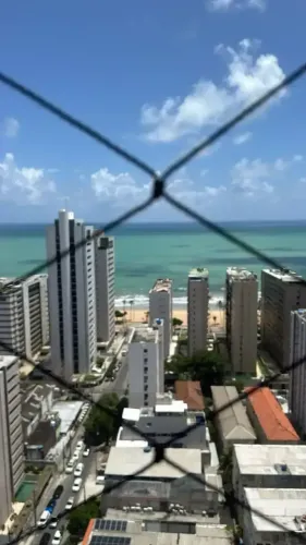 Imóvel para aluguel possui 158 metros quadrados com 4 quartos em Boa Viagem - Recife - PE