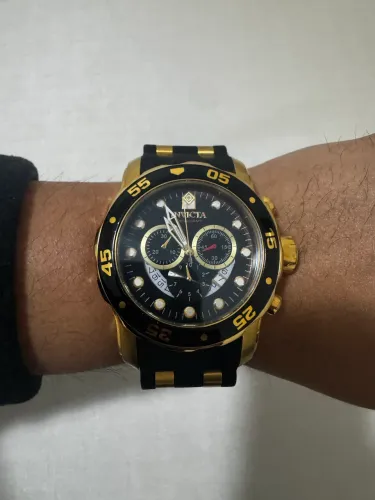 Relógio Invicta - Prero e Dourado