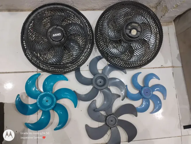 Vendo grade de ventilado completa com as hélice Arno mais 2 helices Arno e 2 da mondial