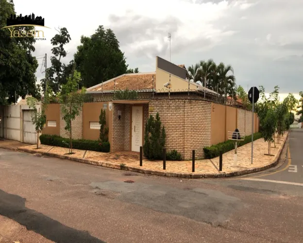 Casa à venda no bairro Cidade Alta