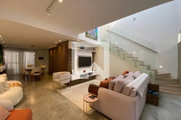 Casa à Venda - Cidade São Francisco , 3 Quartos, 190 m2