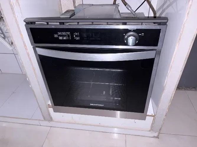 Forno Brastemp a gás de embutir