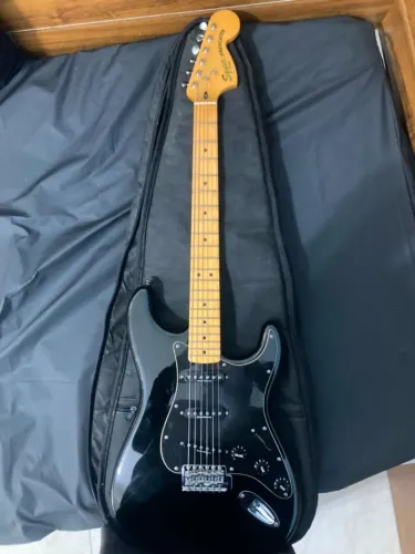 Guitarra Squier Stratocaster 70s Mn Vintage Modified