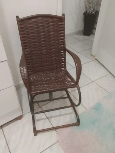 Cadeira de balanço infantil