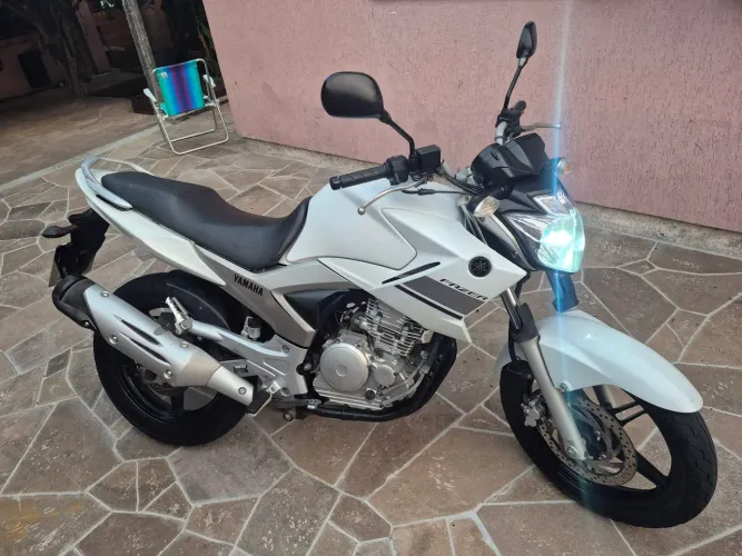 Vendo yamaha fazer 250