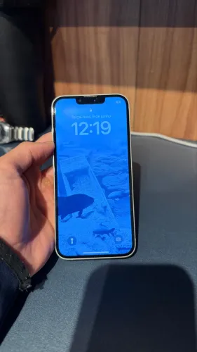 iPhone 13 128Gb - 80% saúde de bateria