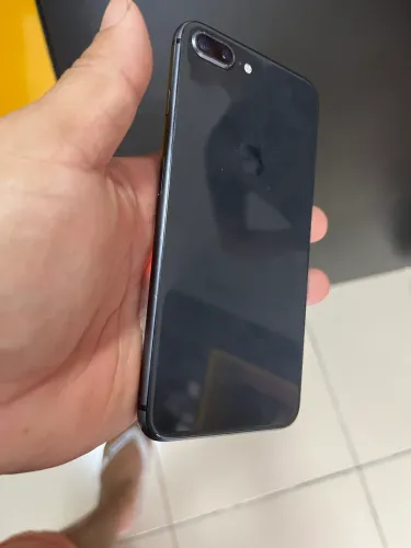 iPhone 8 Plus