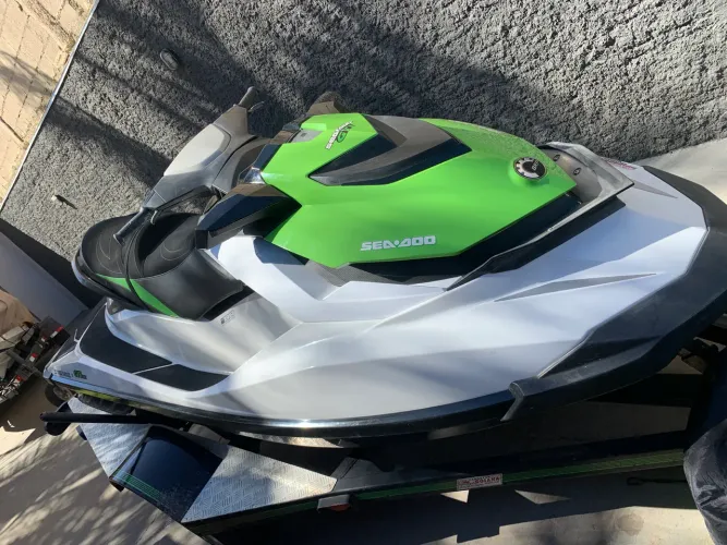 Jet Ski sea doo GTI 130