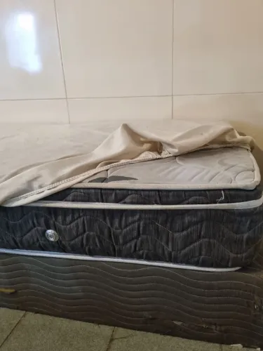 Cama Ortobom com molas solteiro