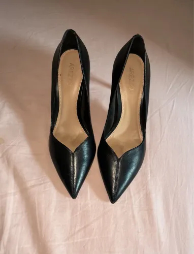 Scarpin Arezzo tamanho 37 