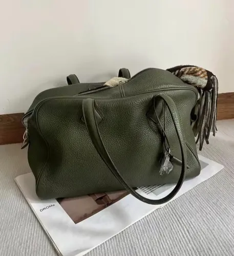 Bolsa em Couro Verde Militar