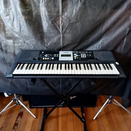 Teclado Yamaha PSR-E223
