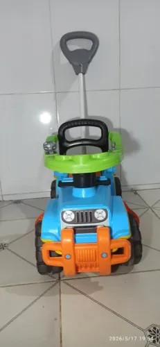 Carrinho de passeio e andador