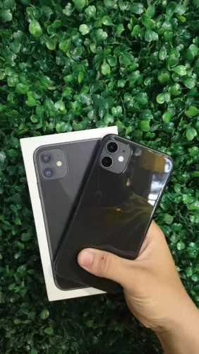 iPhone 11 